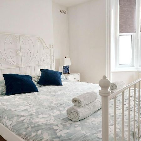 Cosy Central Canterbury - Modern Victorian 외부 사진
