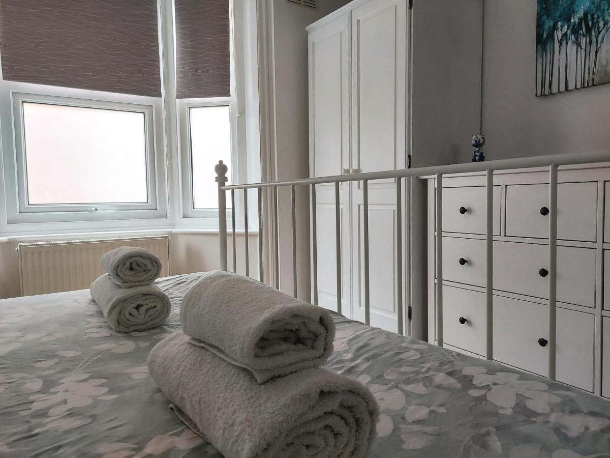 Cosy Central Canterbury - Modern Victorian 외부 사진