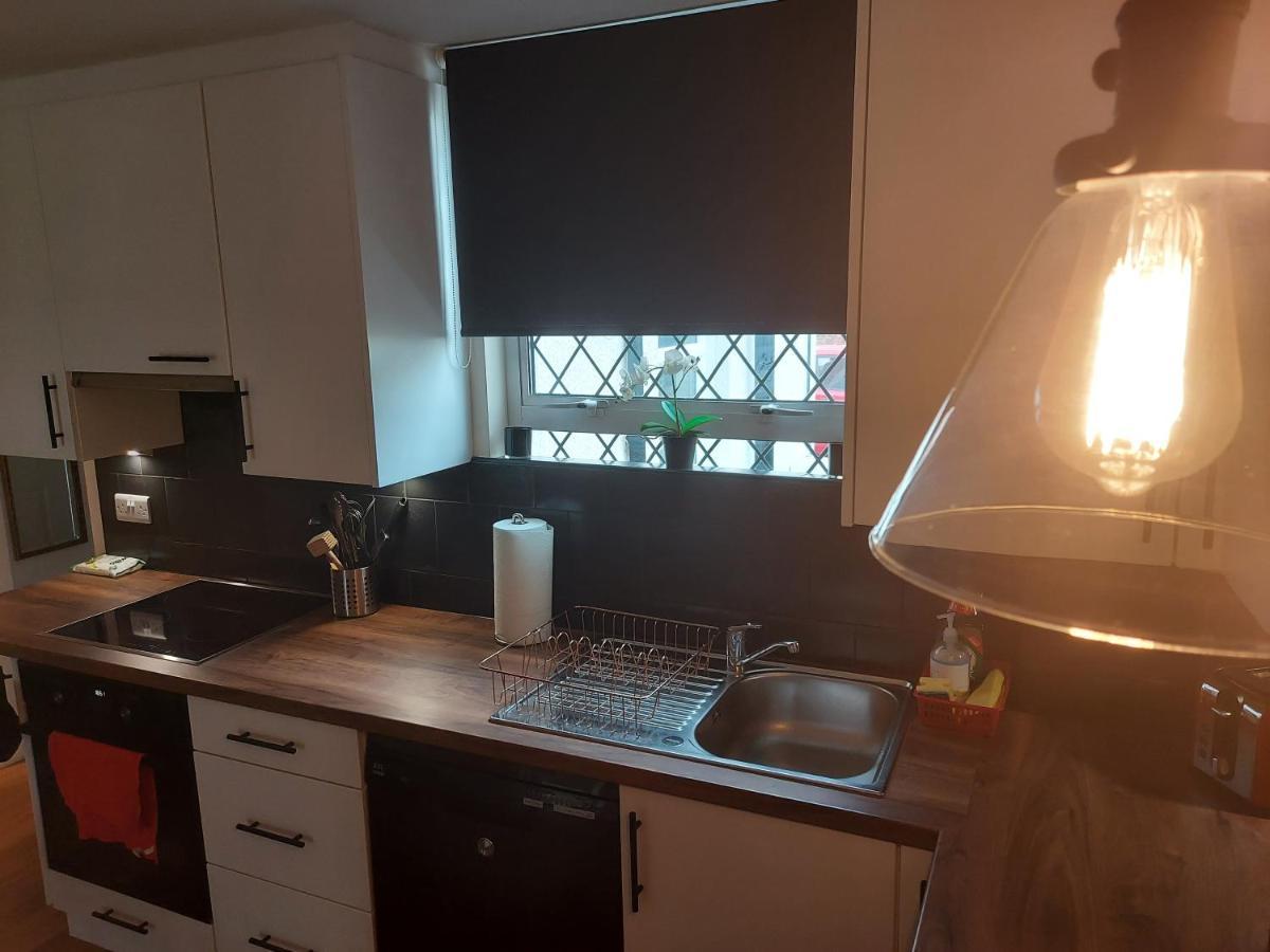 Cosy Central Canterbury - Modern Victorian 외부 사진